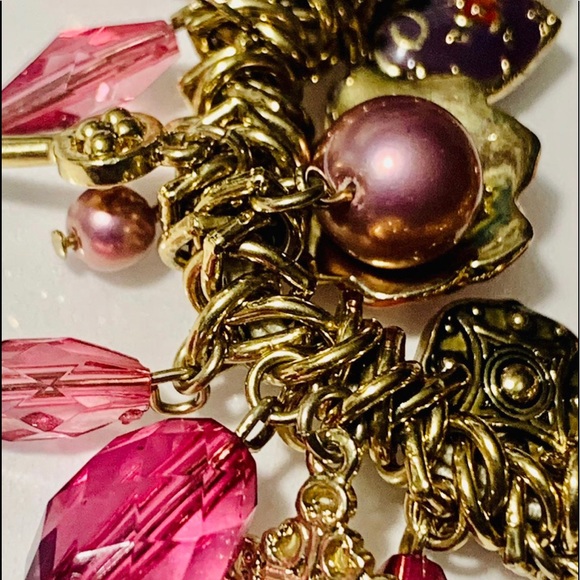 Elastic Purple Charm Bracelet - Picture 5 of 12